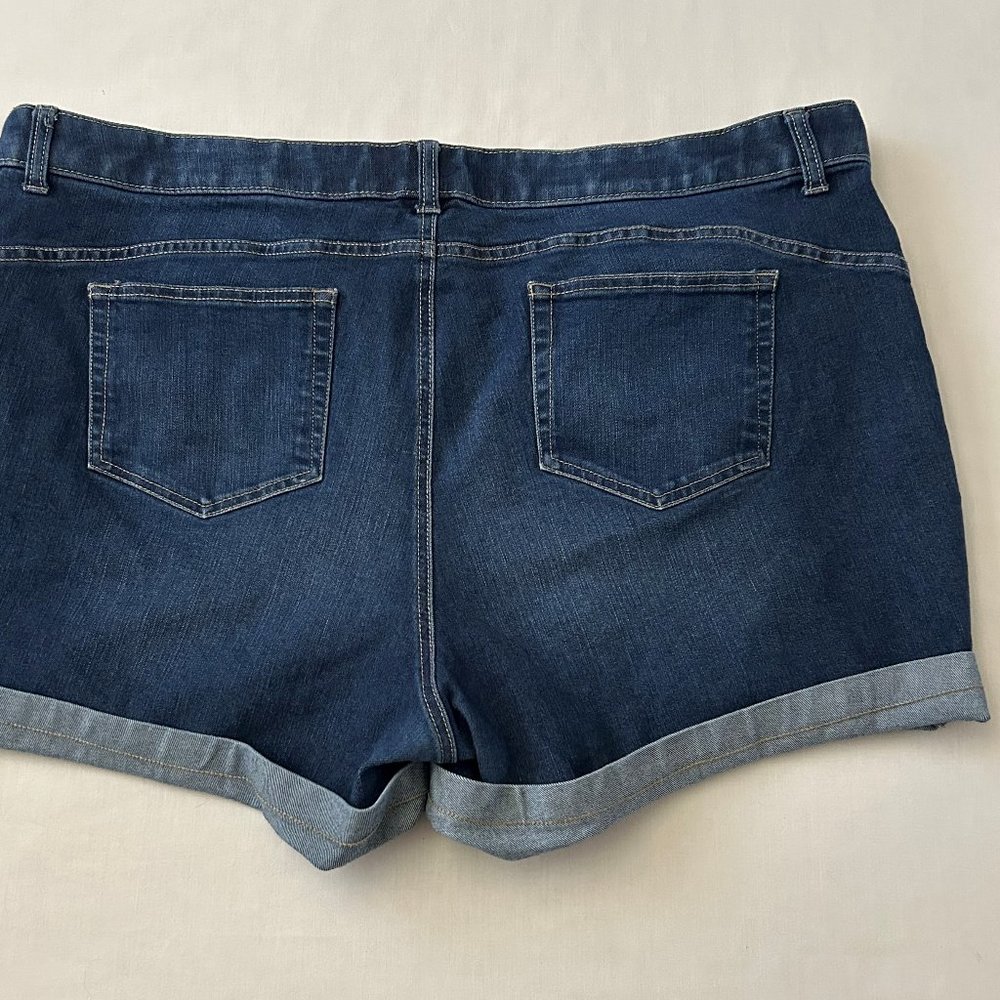 Terra & Sky Medium Wash Cuff Short Cotton/Poly/Rayon/Spandex Size 22W - Picture 8 of 10